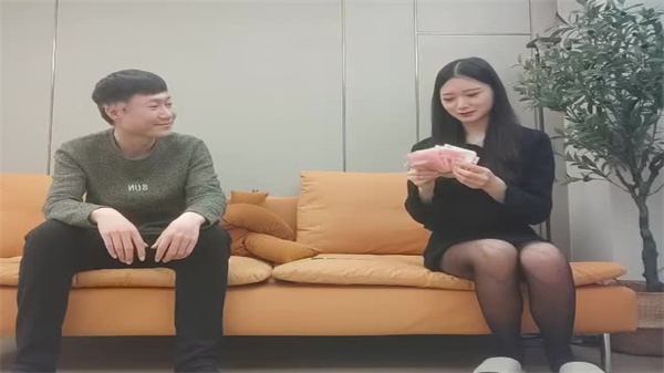 170CM黑絲長腿女神傳說，極致誘惑讓你欲罷不能！
